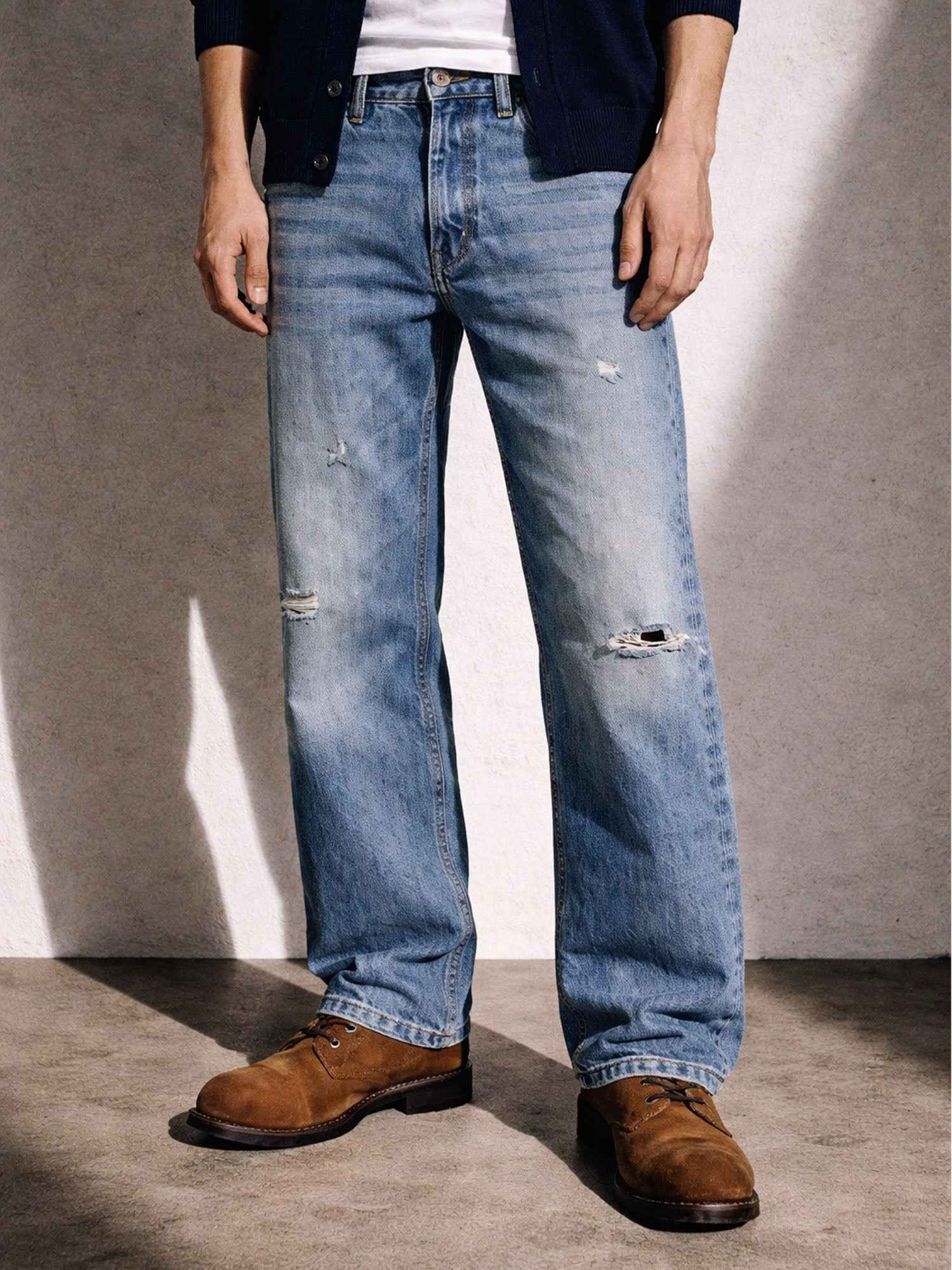 STONE WASH DISTRESSED BOOTCUT DENIM