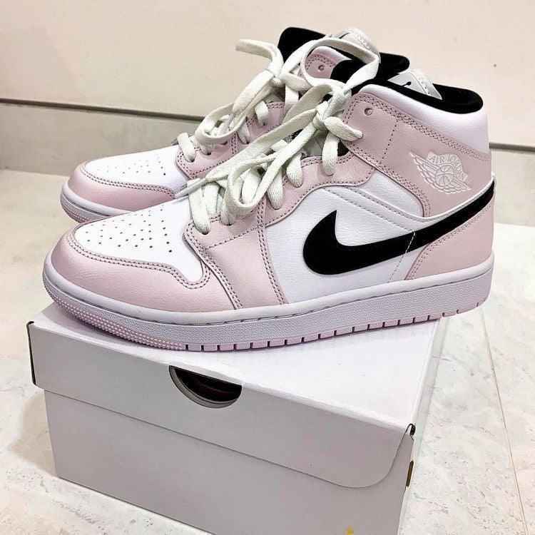 Air Jordan 1 Pink Mid - Elevate Your Sneaker Game
