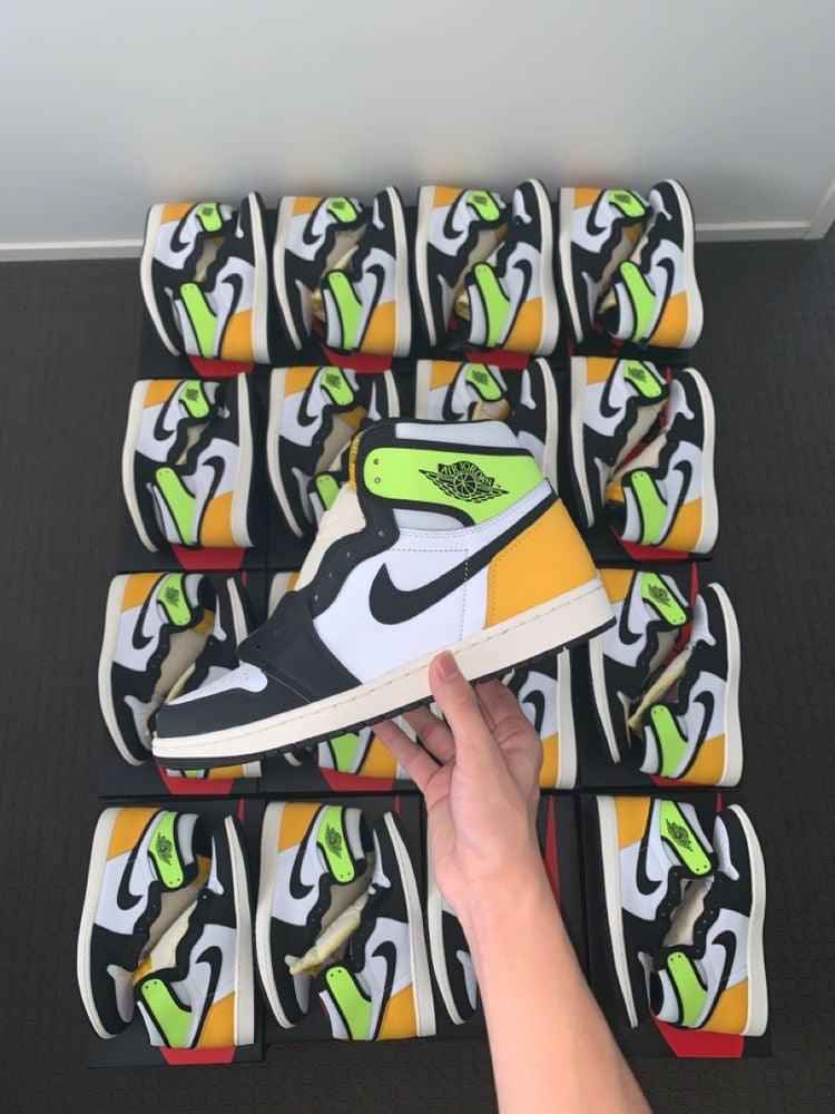 Air Jordan 1 Vlot Gold: Iconic Style Meets Everyday Comfort