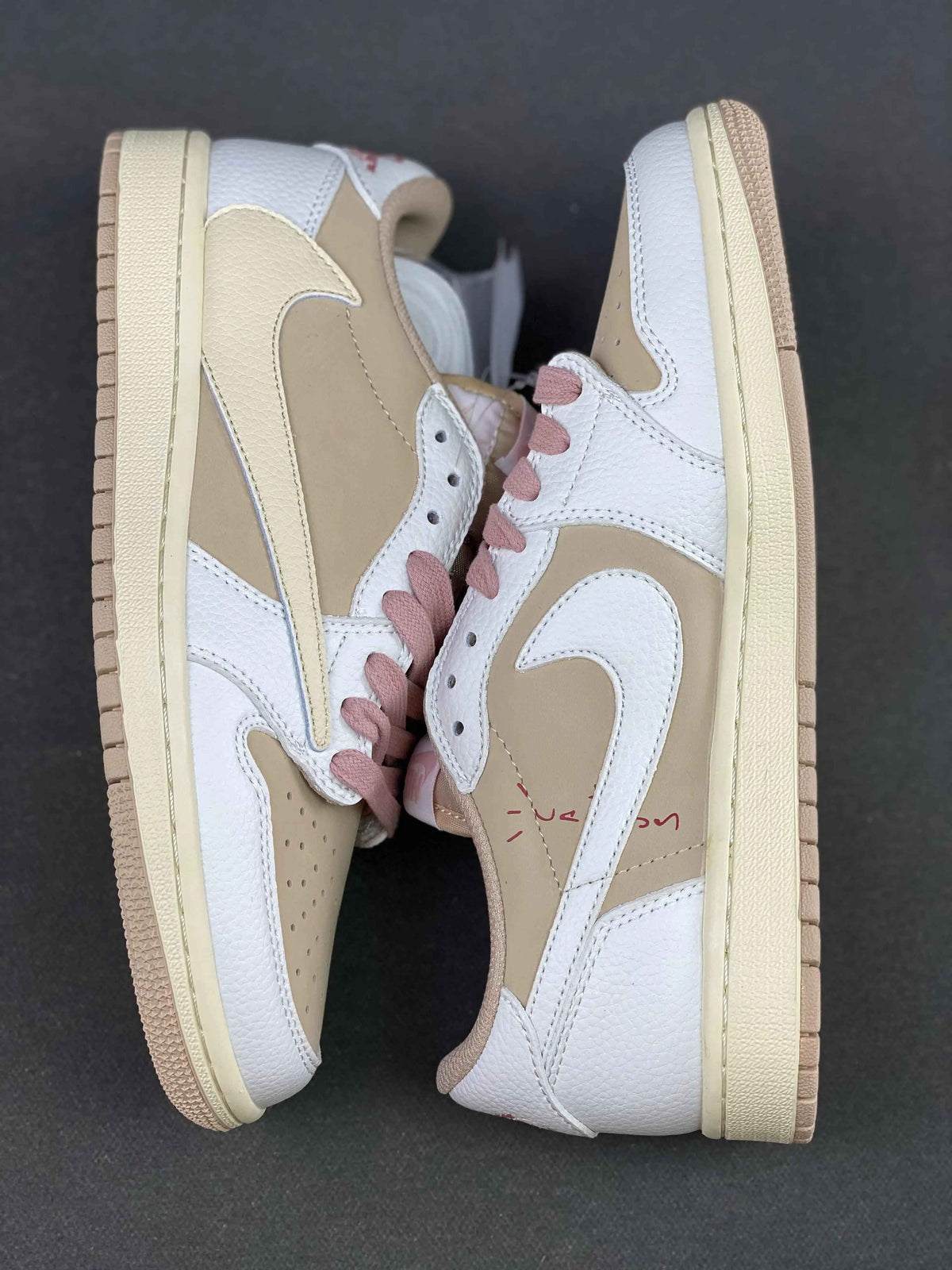 Custom Travis Scott x Air Jordan 1 DM7866-106