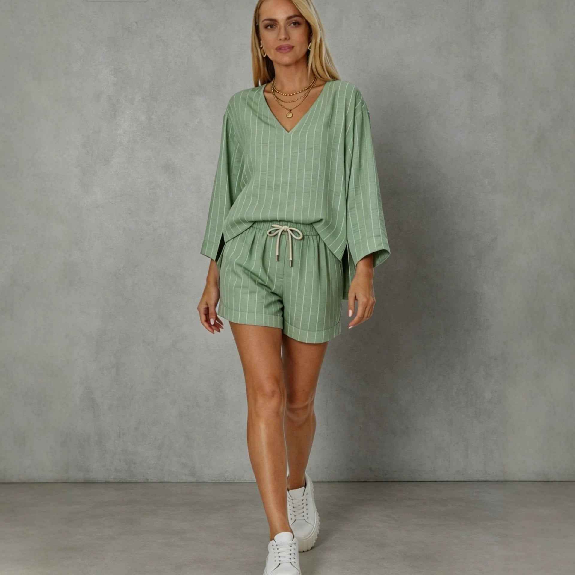 Loose V-neck long sleeved shorts striped set