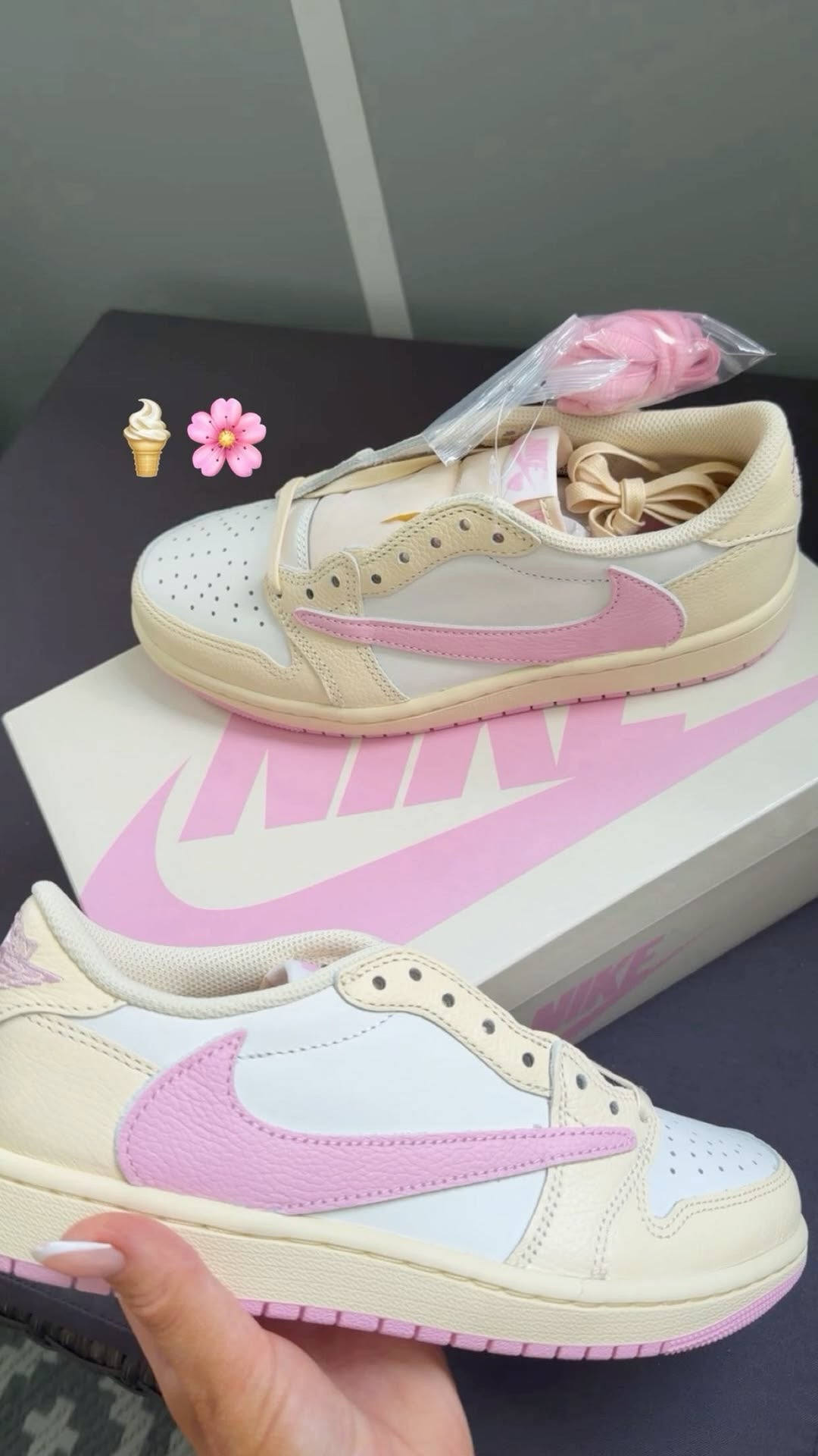 Travis Scott x Air Jordan 1 Low Soft Powder Pouring - A Streetwear Revolution - OMYGOODS