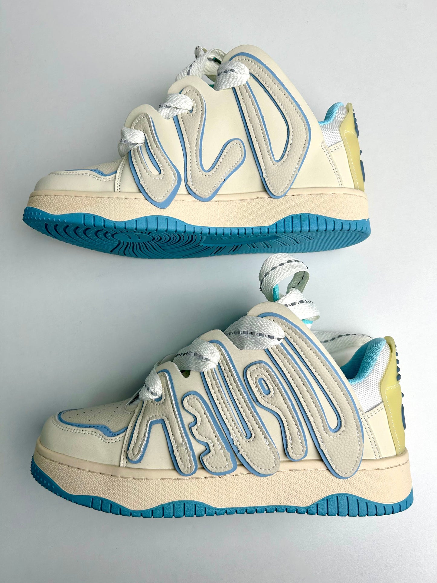 Waved | Beige and Blue Sneakers