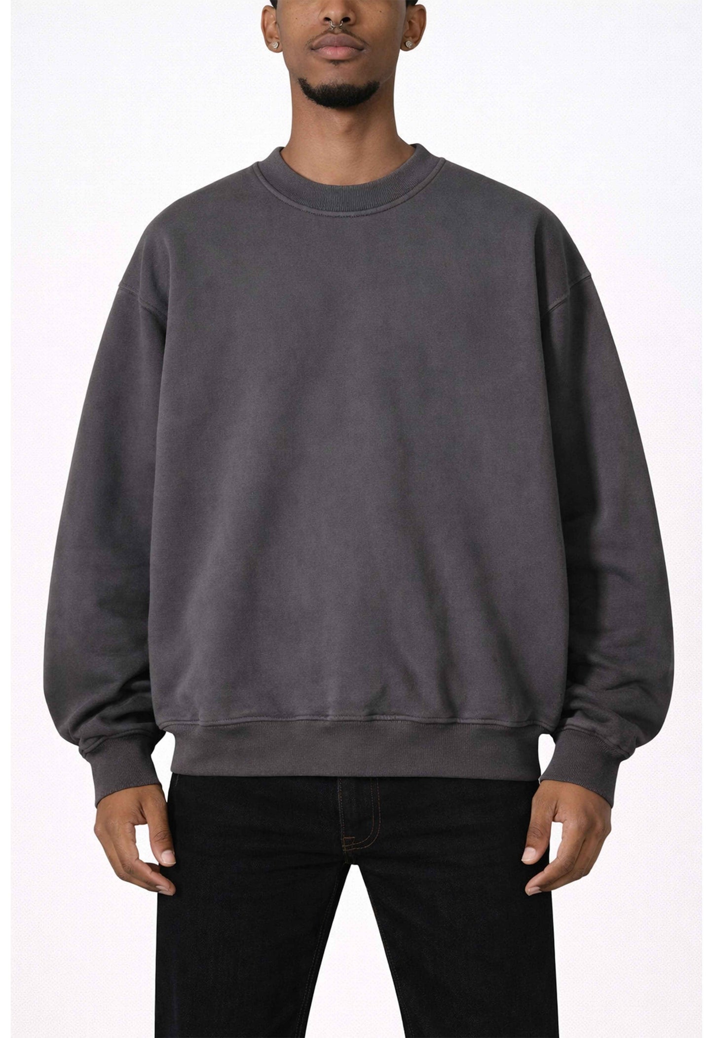 GREY VINTAGE CREWNECK