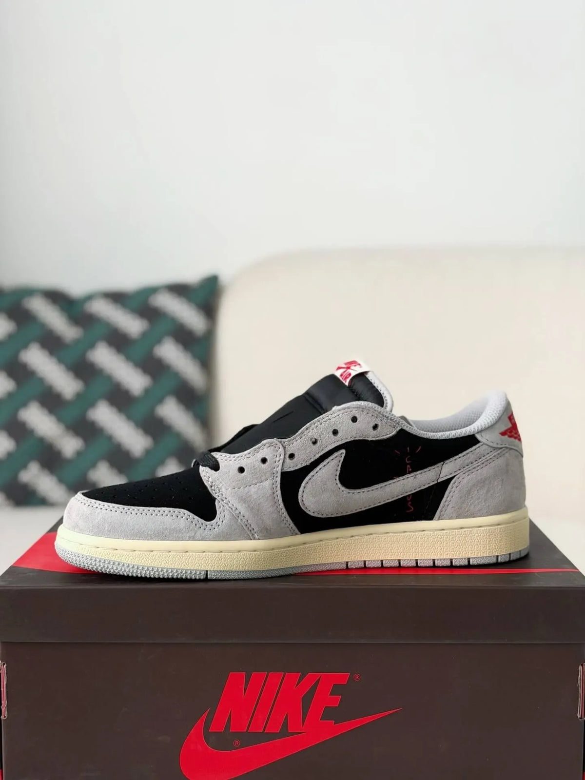 Travis Scott x Air Jordan 1 Low “Black Grey Reverse Swoosh” - OMYGOODS