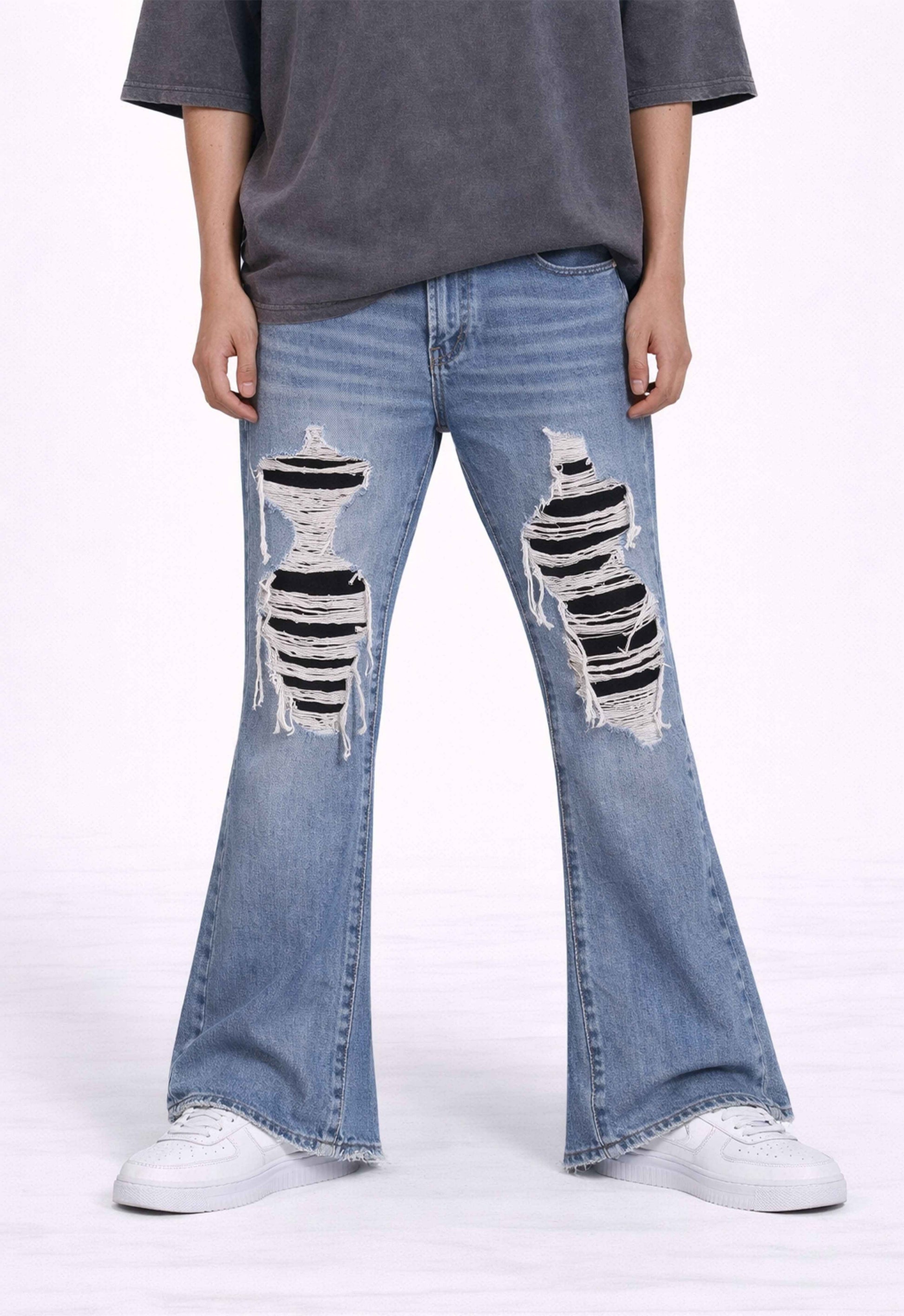 DESTROYED SPLIT DENIM