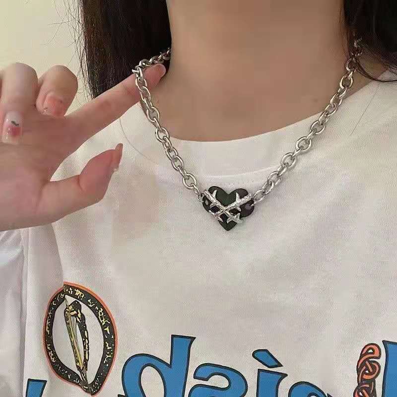 Dead Heart | Necklace