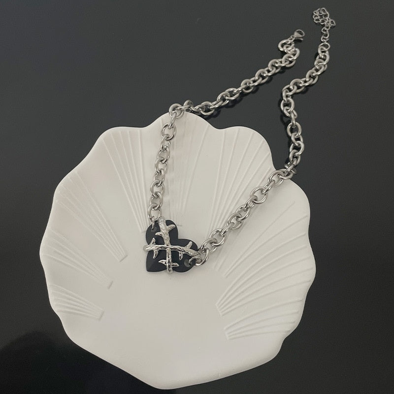 Dead Heart | Necklace