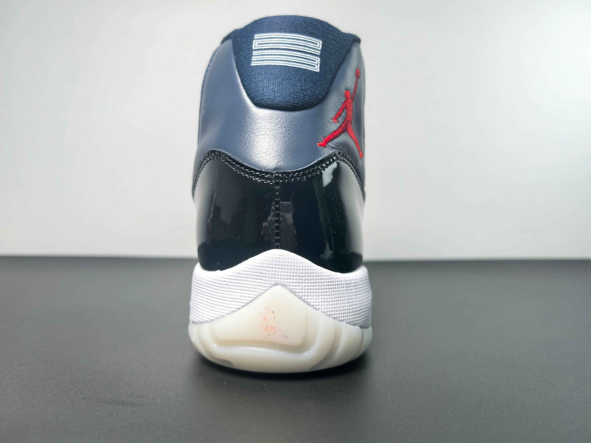 Air Jordan 11 CT8012-406