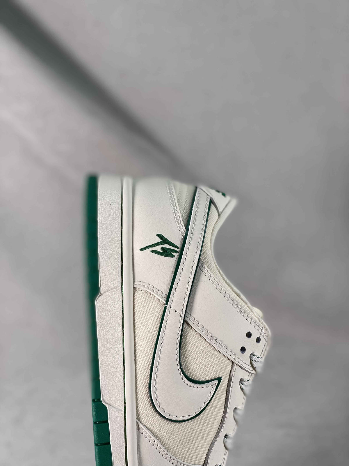 Custom Dunk SB Low x Travis Scott FC1688 109