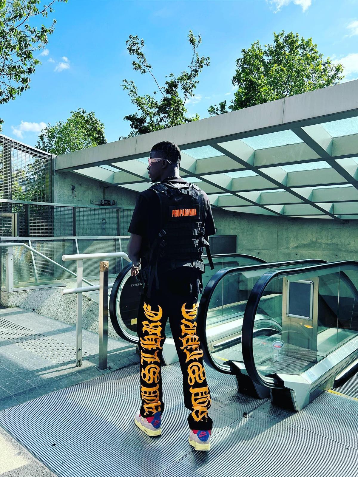 Omygoods Burning Text Embroidered Letters Jeans