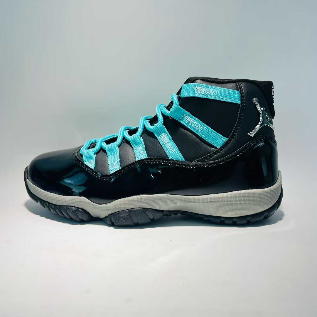 Air Jordan 11 Retro - A Timeless Sneaker Icon - OMYGOODS