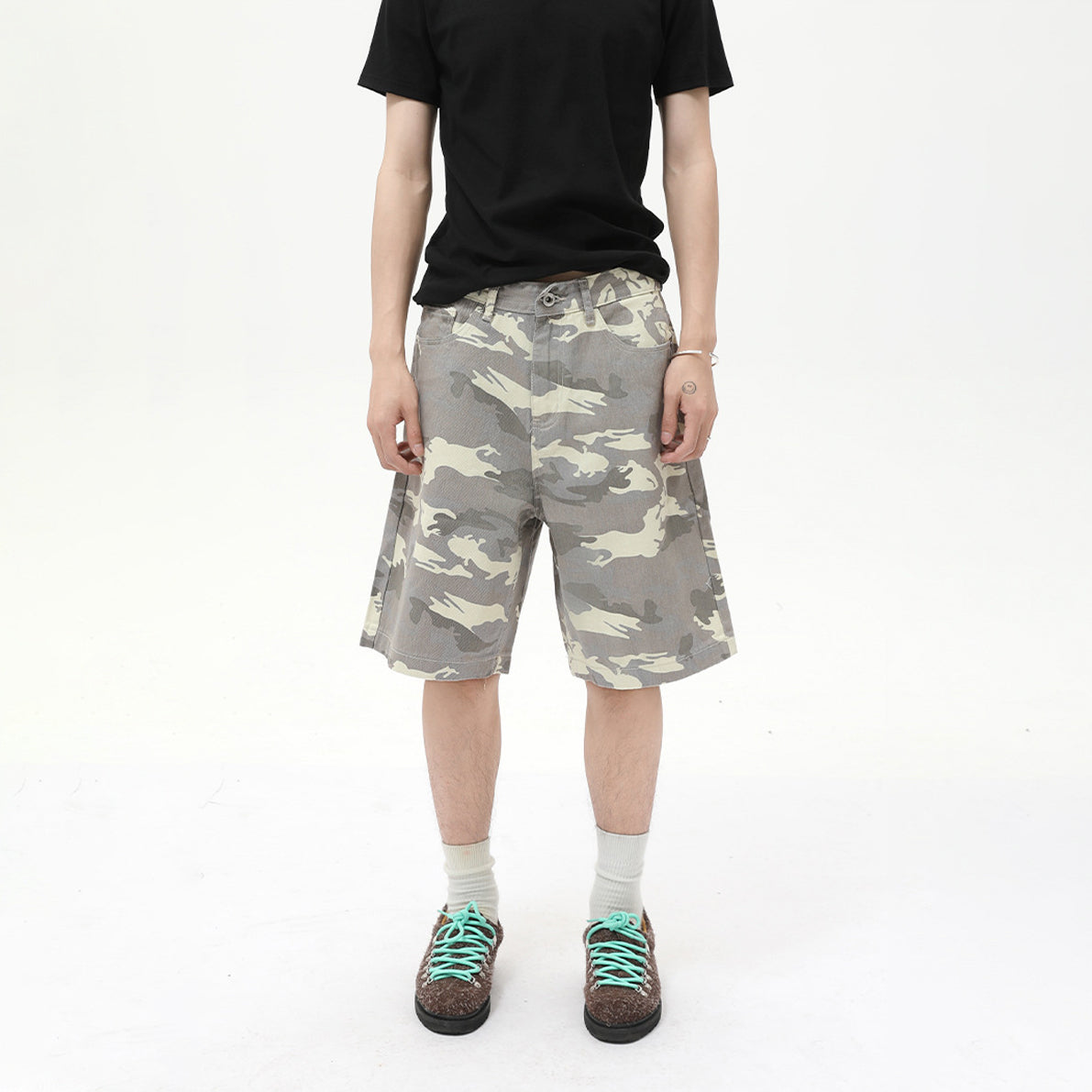 Desert Camo Utility Shorts - Perfect for Adventure and Comfort - OMYGOODS