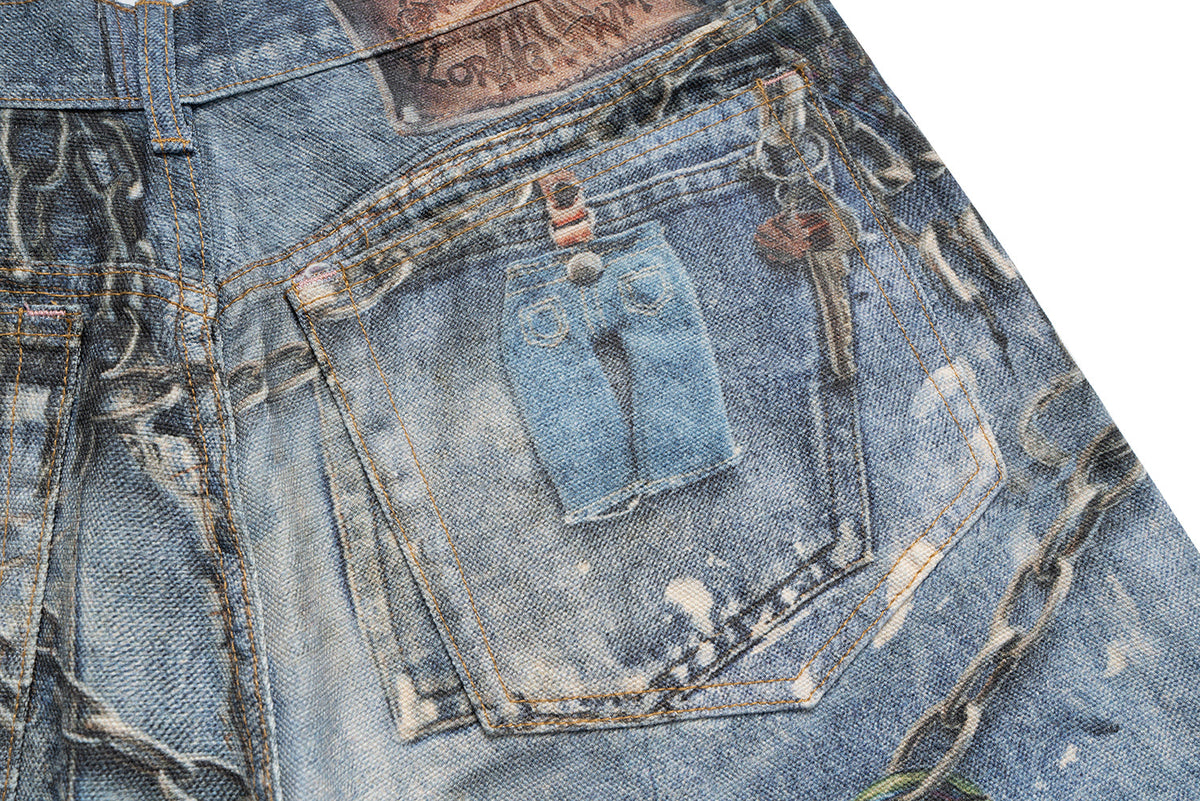 Distressed Keychain Print | Denim Shorts - OMYGOODS