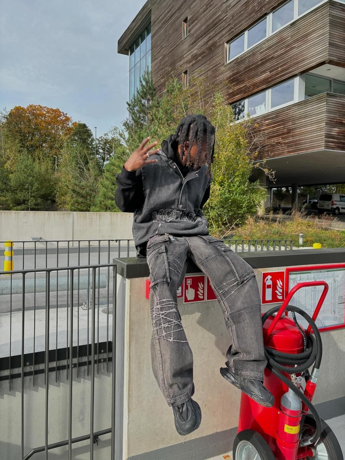 Omygoods High Street Embroidery Hip-Hop Jeans