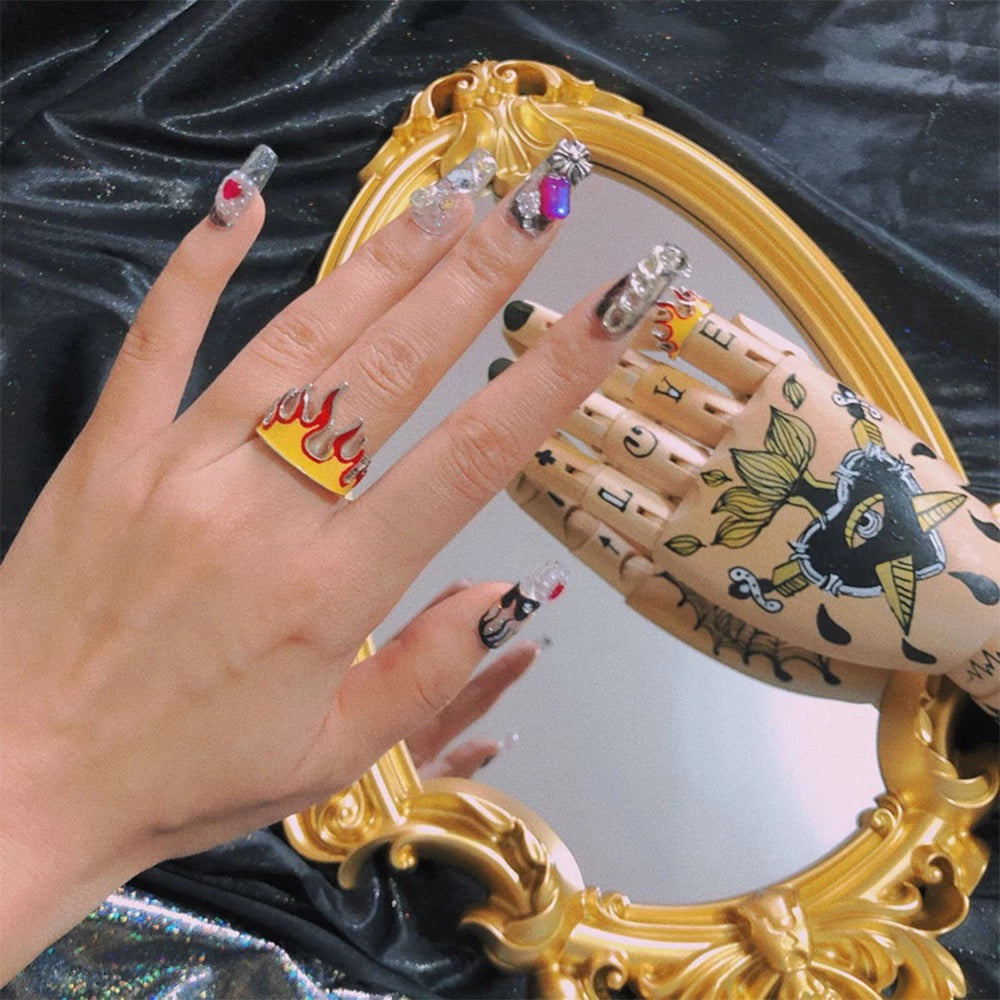 Aesthetic Flames Ring