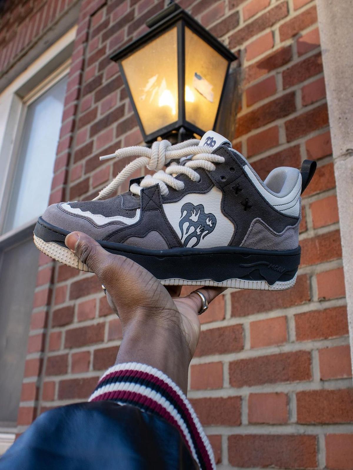 Omygoods Monochrome Shadowwave Heavy-Duty Street Sneakers