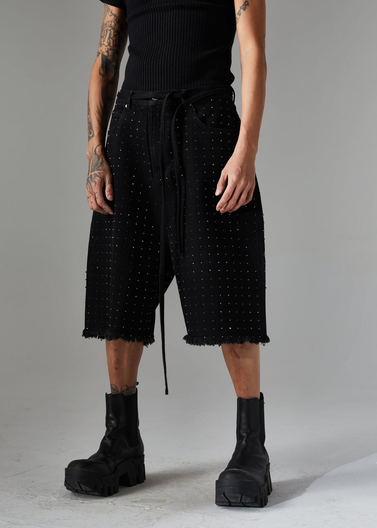 Rhinestone Frayed | Denim Shorts - OMYGOODS