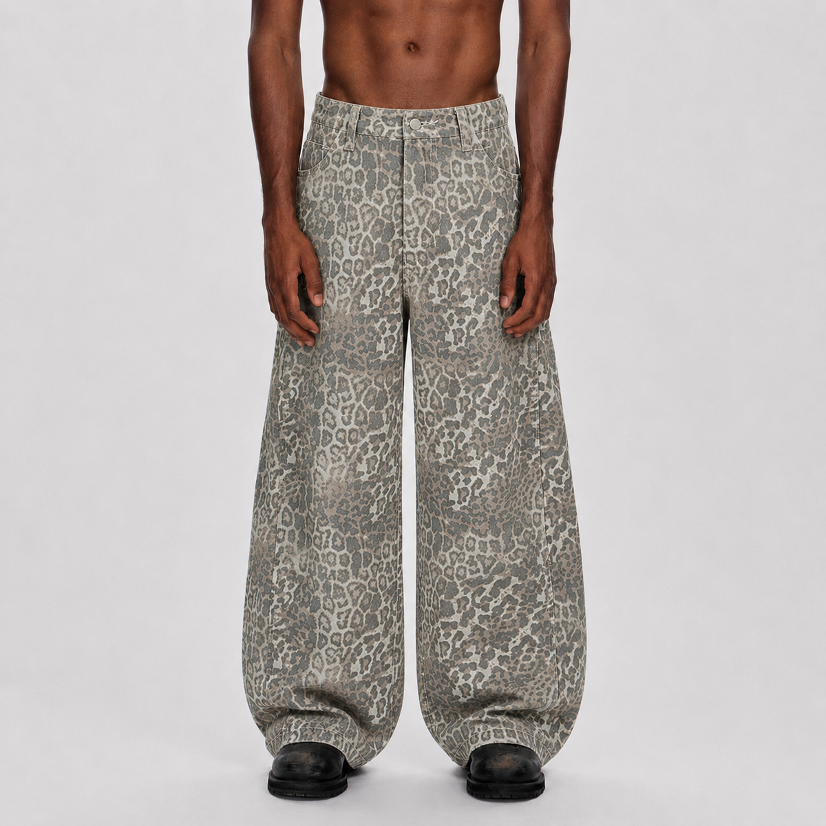 Street Leopard Camouflage Pleated Barrel Jeans - OMYGOODS
