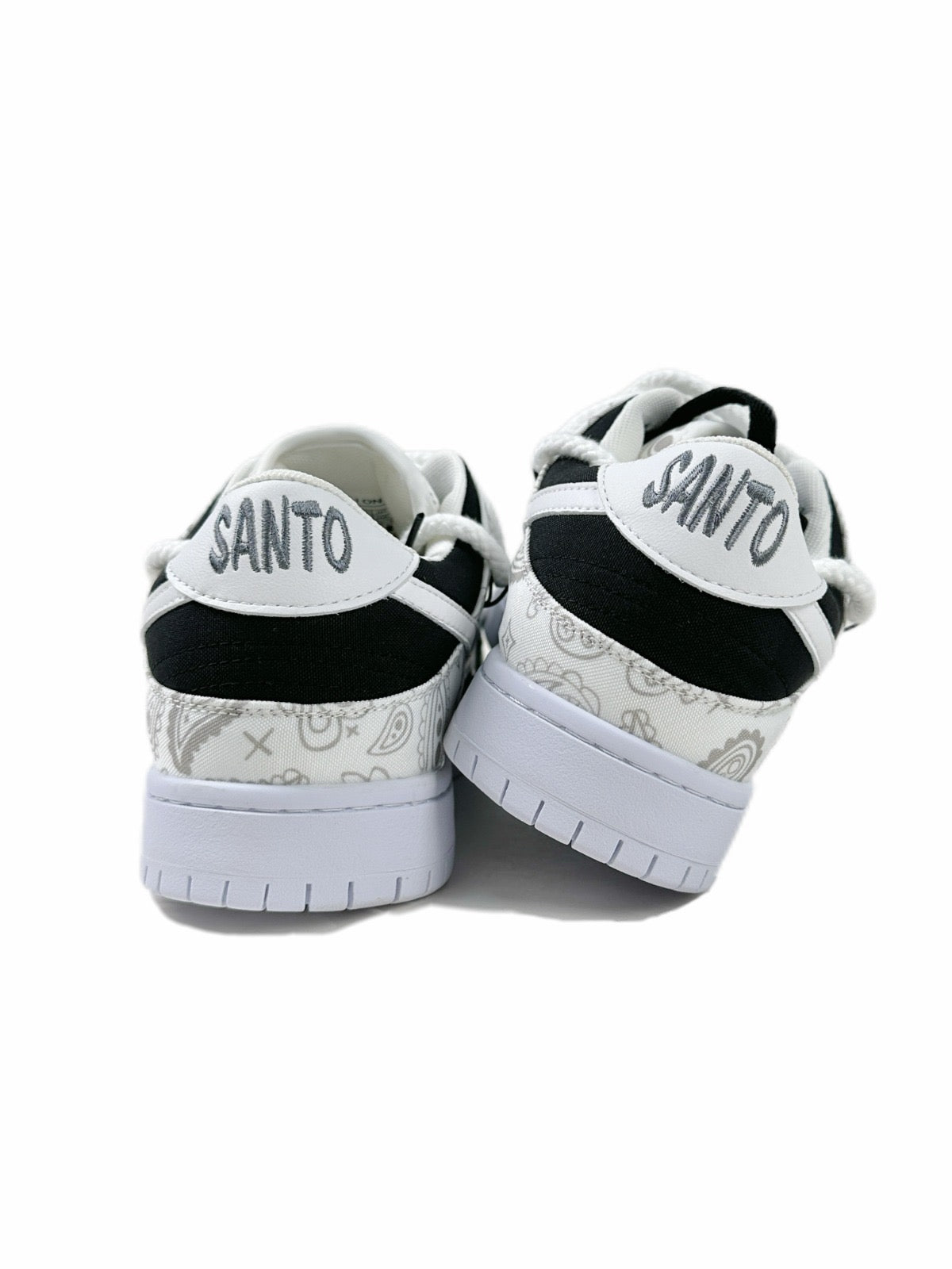 Swoop | Black and White Sneakers - OMYGOODS