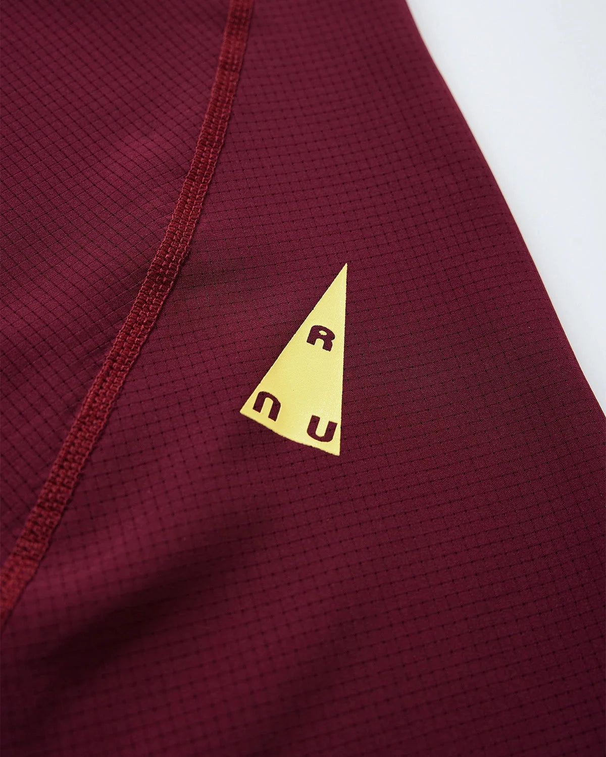 Omygoods Airflow Córsa Breathable Tee