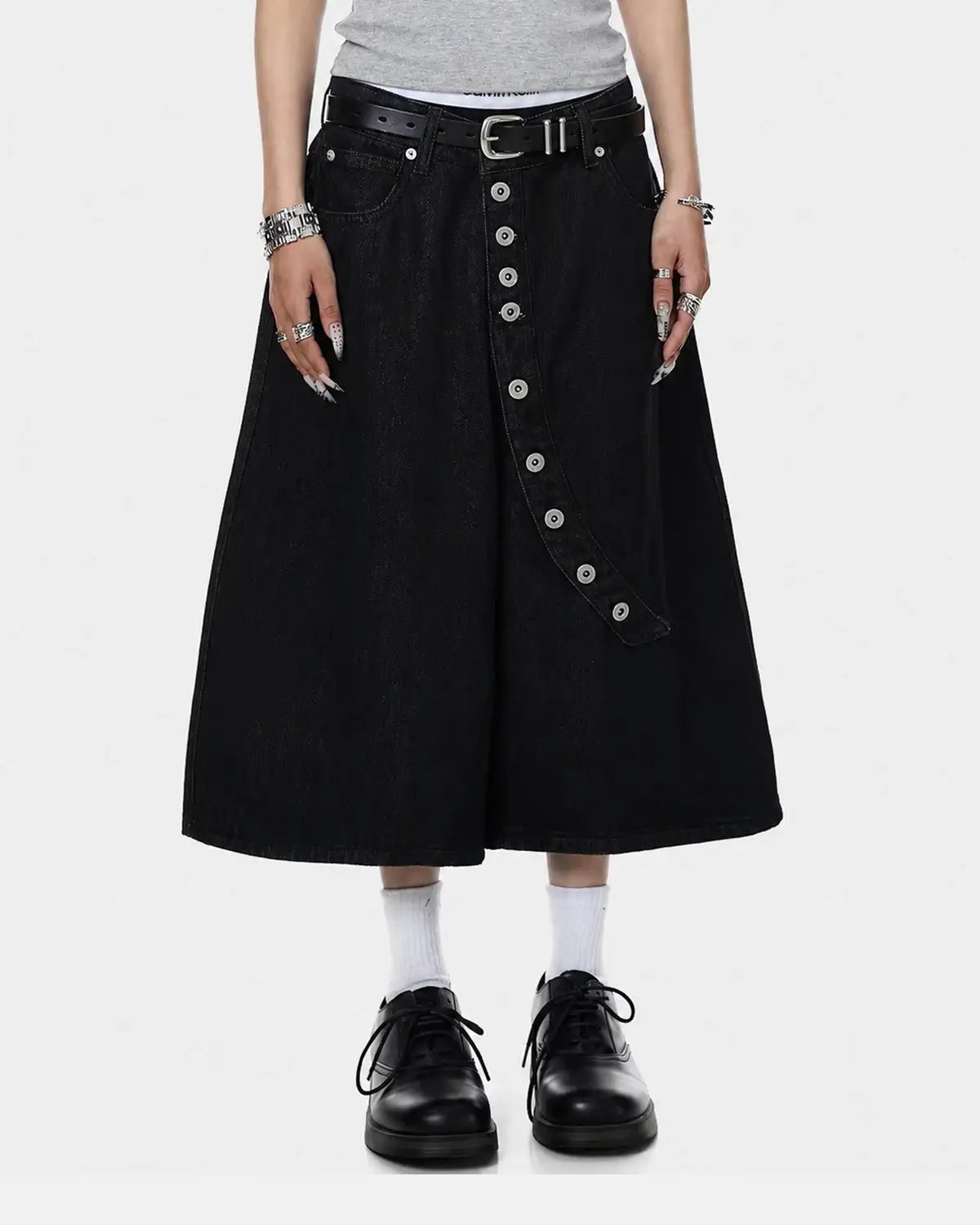 Omygoods Asymmetric Button Raw Denim Jorts