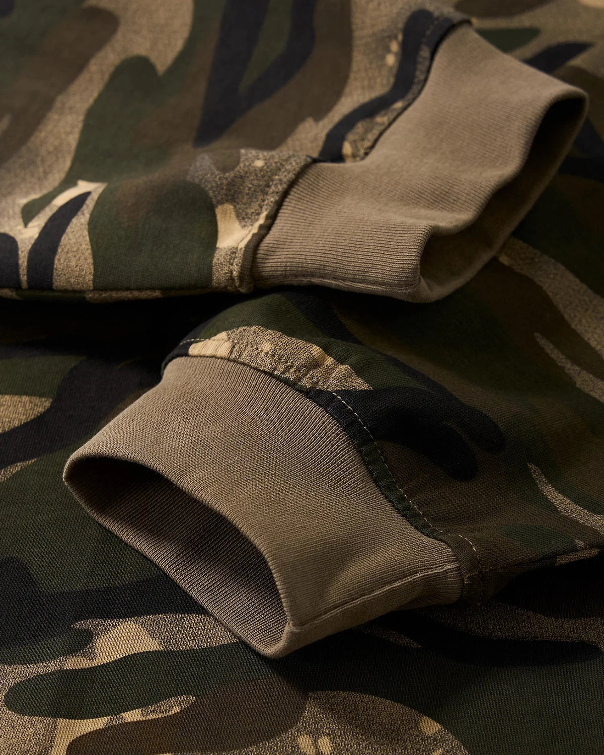 Omygoods Boxy Camo Tee In Khaki