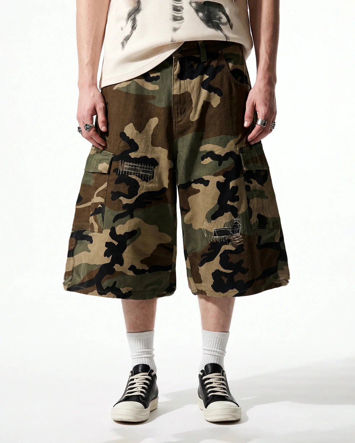 Omygoods Camo Cargo Longline Shorts