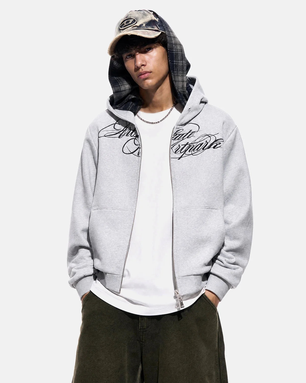 Omygoods Camo Script Graphic Cropped Hoodie