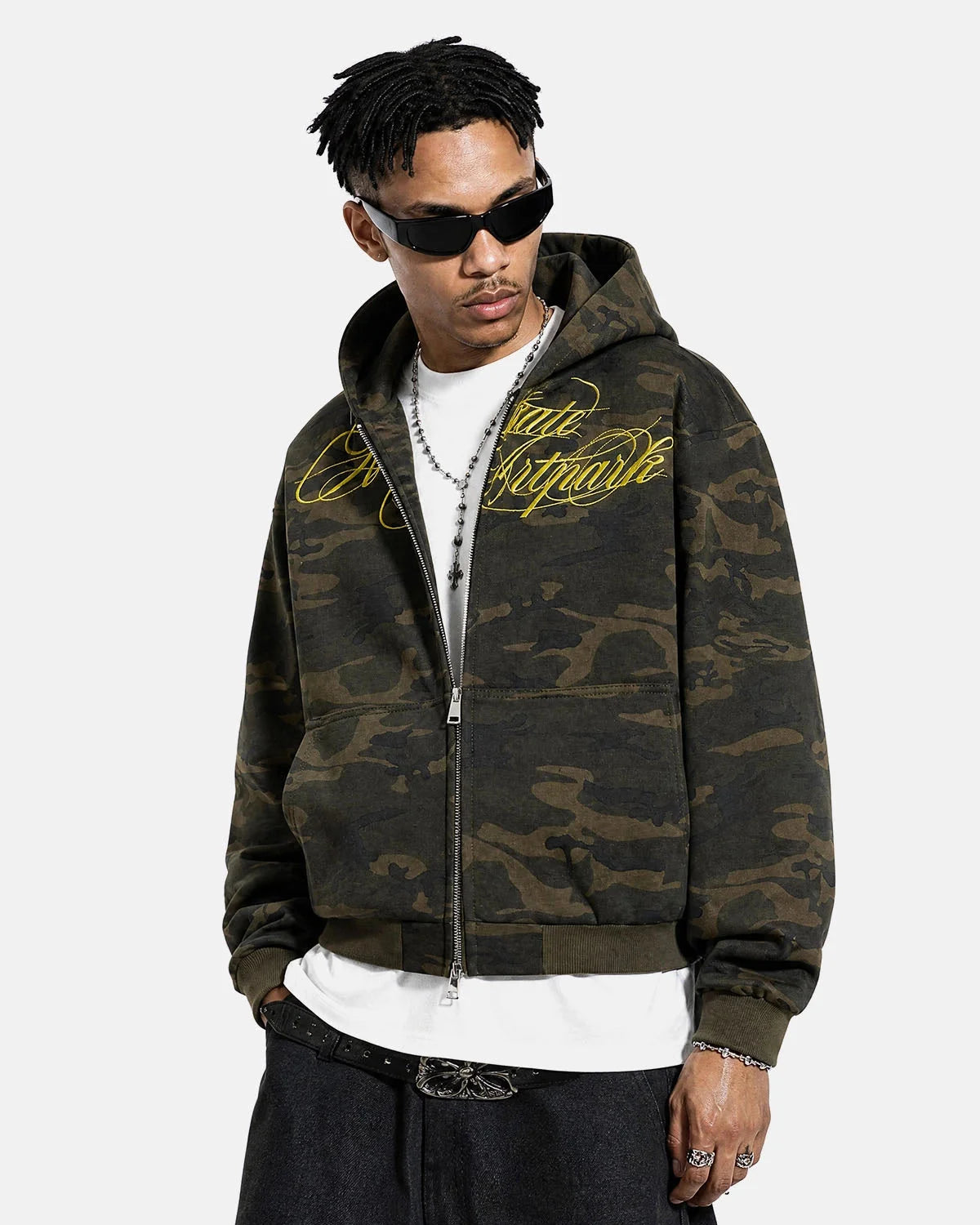 Omygoods Camo Script Graphic Cropped Hoodie