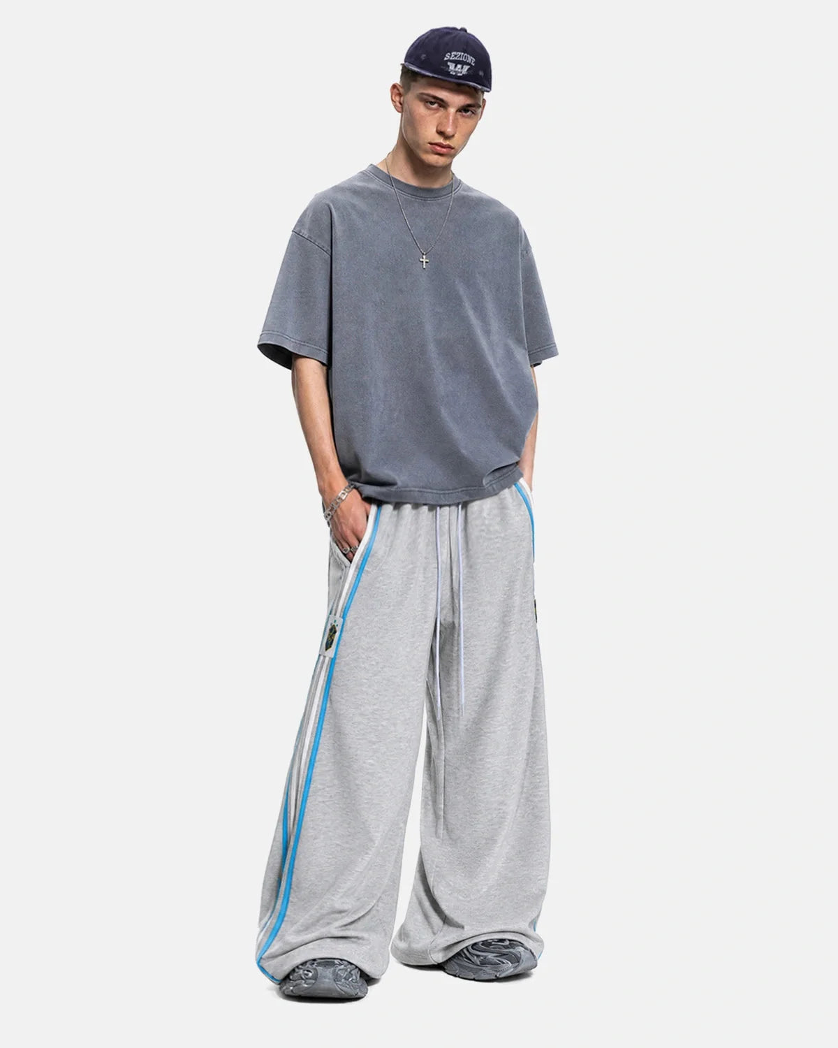 Omygoods Contrast Stripe Barrel Sweatpants