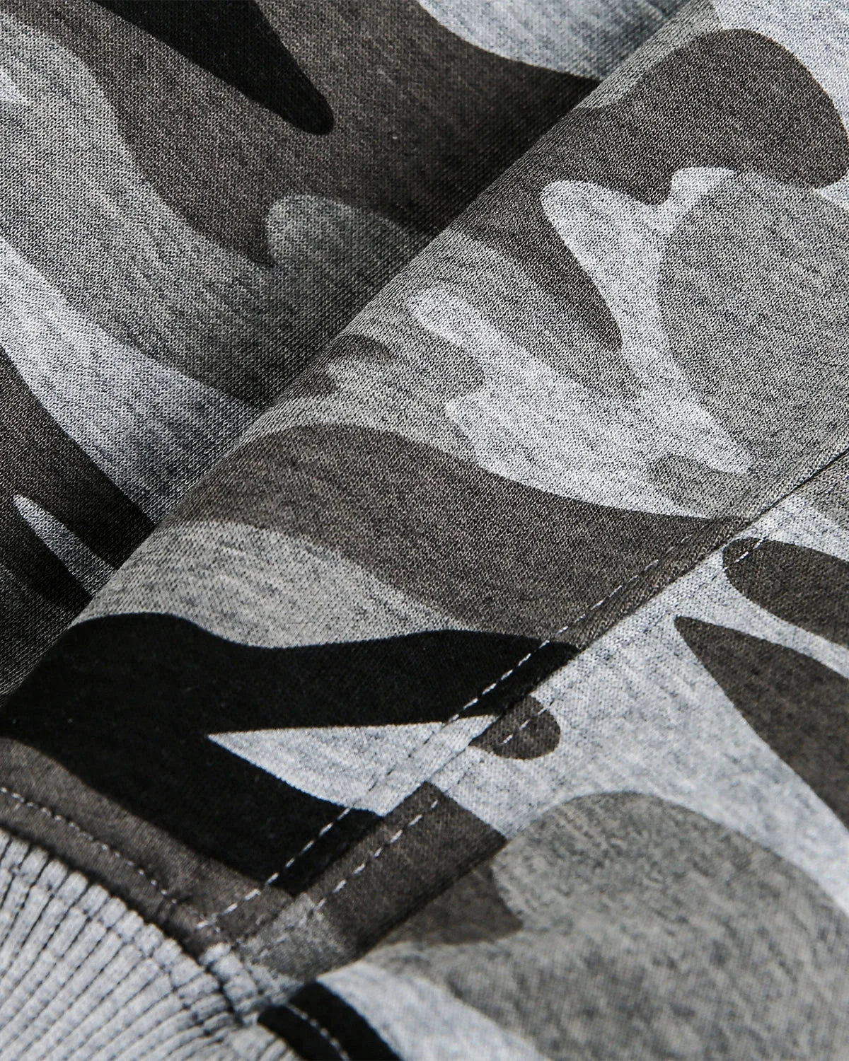 Omygoods Cropped Camouflage Zip Up Hoodie