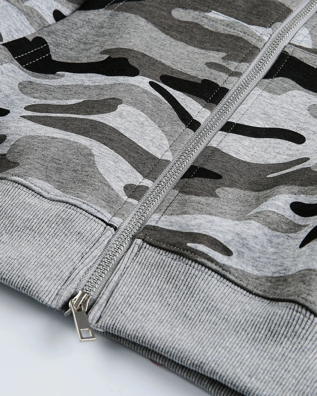 Omygoods Cropped Camouflage Zip Up Hoodie