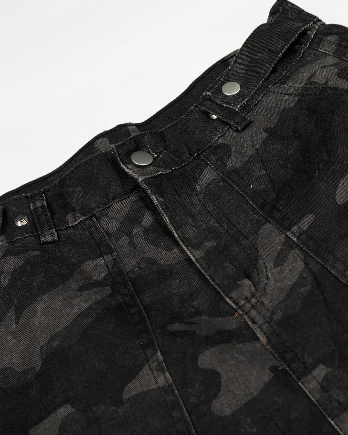 Omygoods Dark Camo Cargo Shorts
