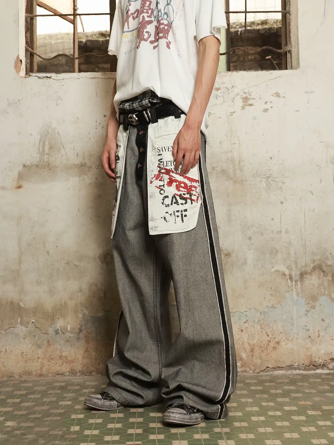 Omygoods Distressed Reverse Design Baggy Jeans