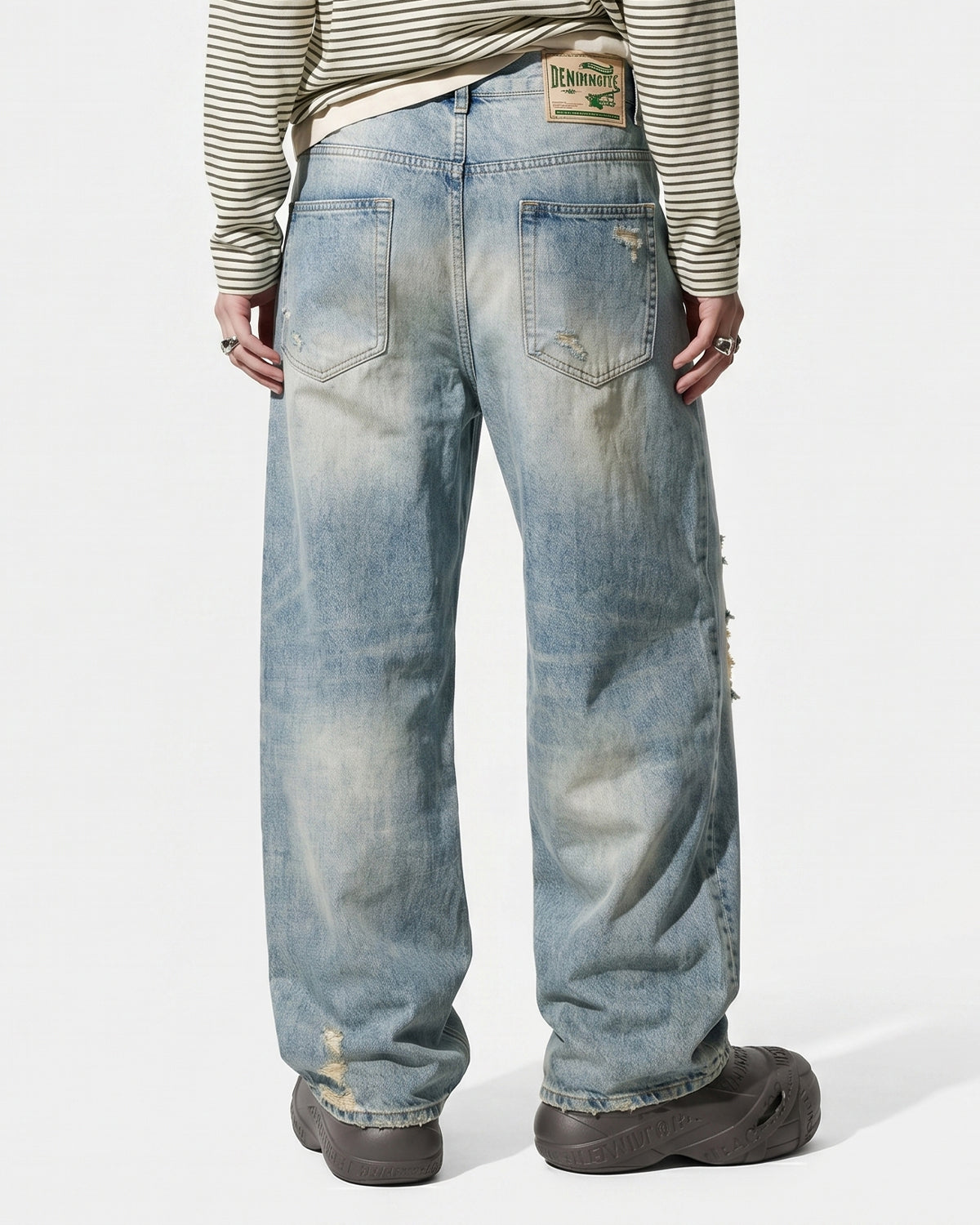 Omygoods Distressed Ripped Straight-Leg Jeans