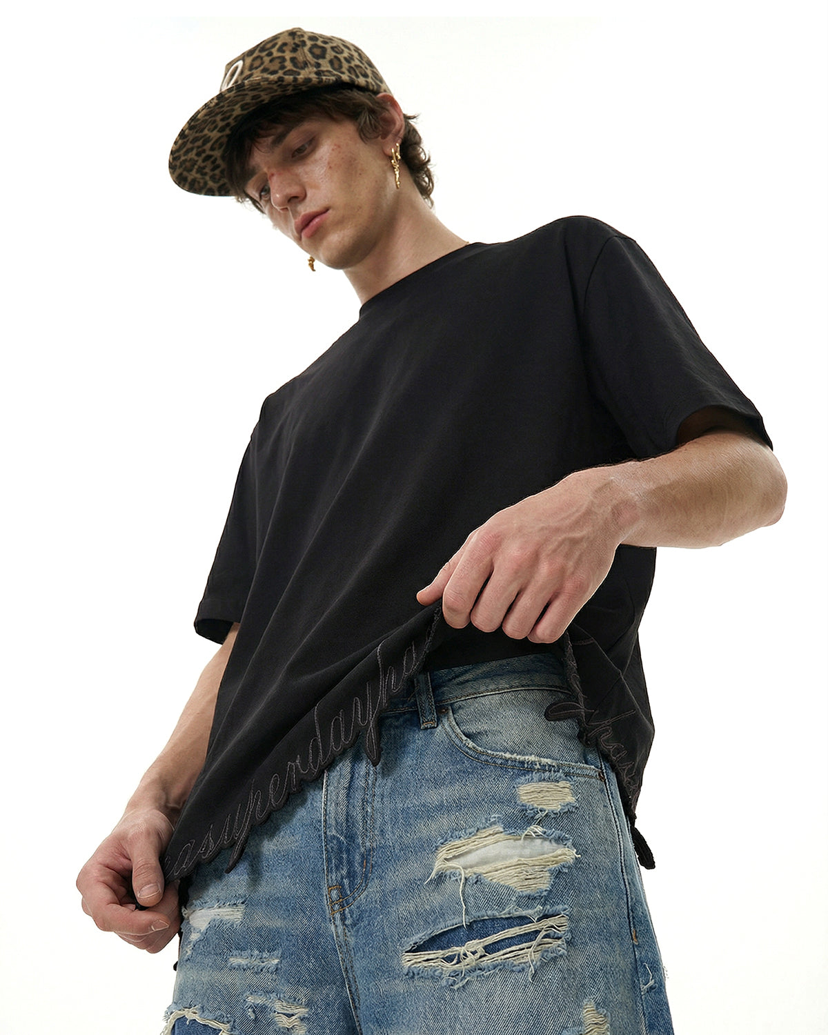 Omygoods Embroidered Frayed Hem Oversized T-Shirt