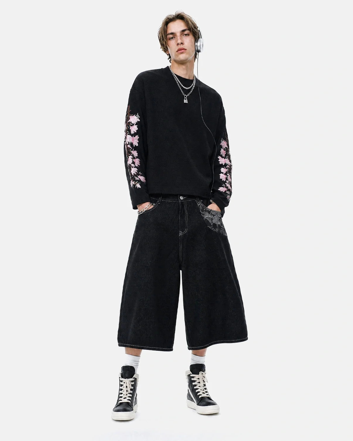 Omygoods Floral Embroidered Waffle T-Shirt