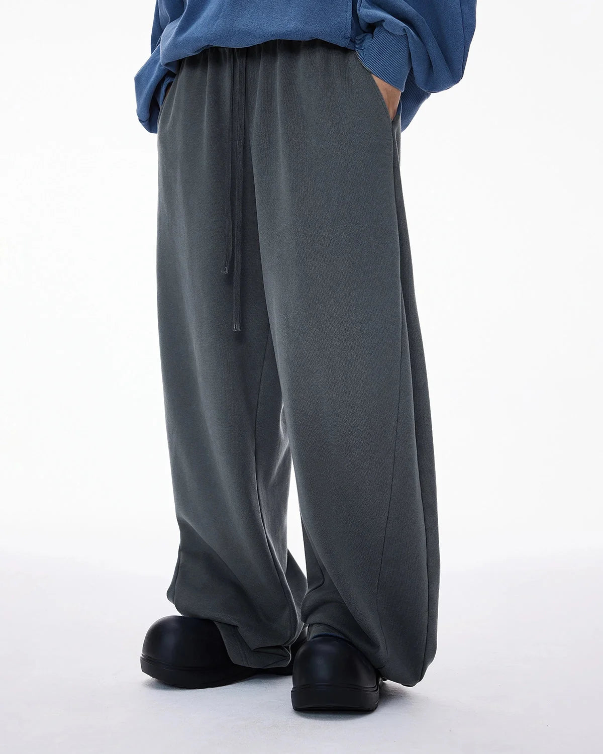 Omygoods Garment Wash French Terry Straight-Leg Sweatpant