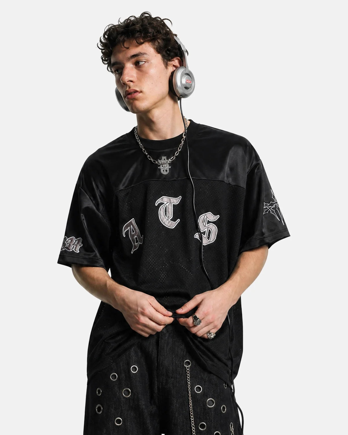 Omygoods Gothic Embroidered Mesh Jersey