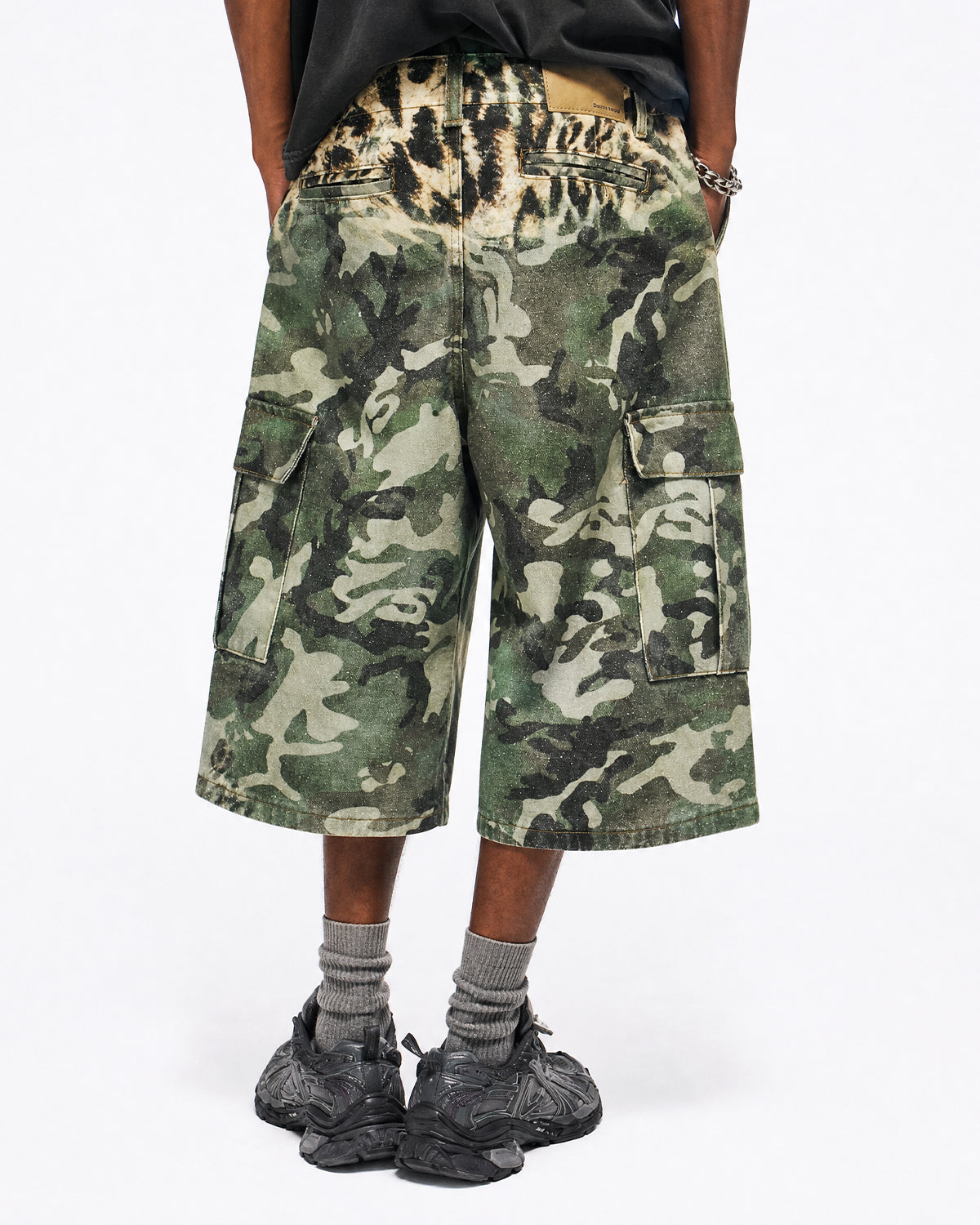 Omygoods Leopard Camo Cargo Longline Shorts