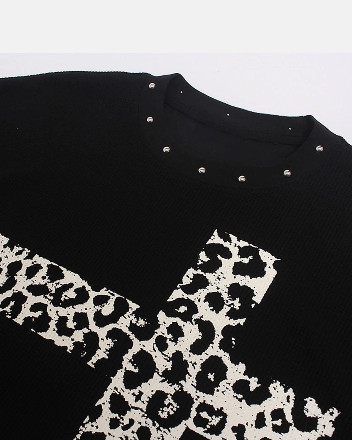 Omygoods Leopard Cross Graphic Waffle T-Shirt