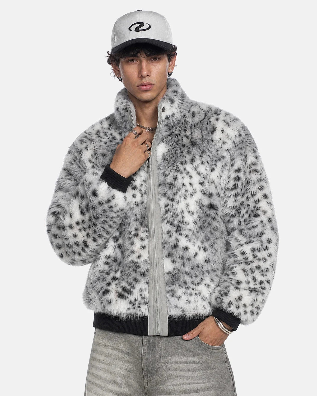 Omygoods Leopard Faux Fur Bomber Jacket