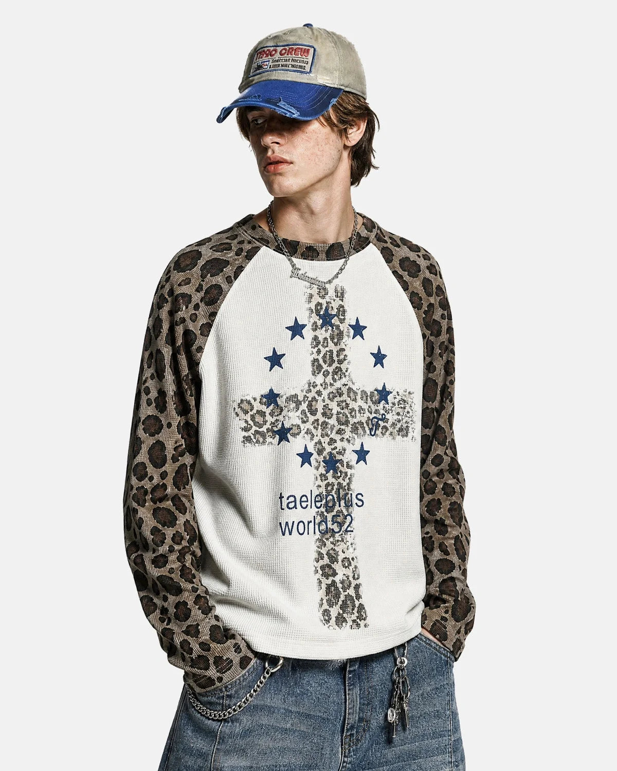 Omygoods Leopard Graphic Waffle Long Sleeve T-Shirt
