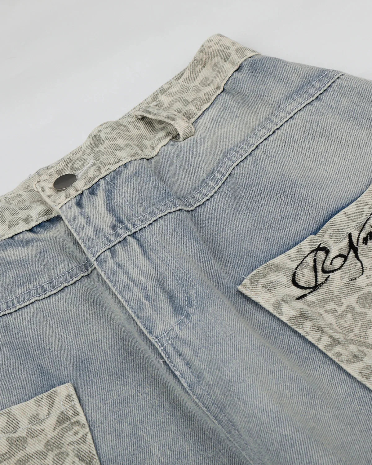 Omygoods Leopard Patch Barrel Jeans