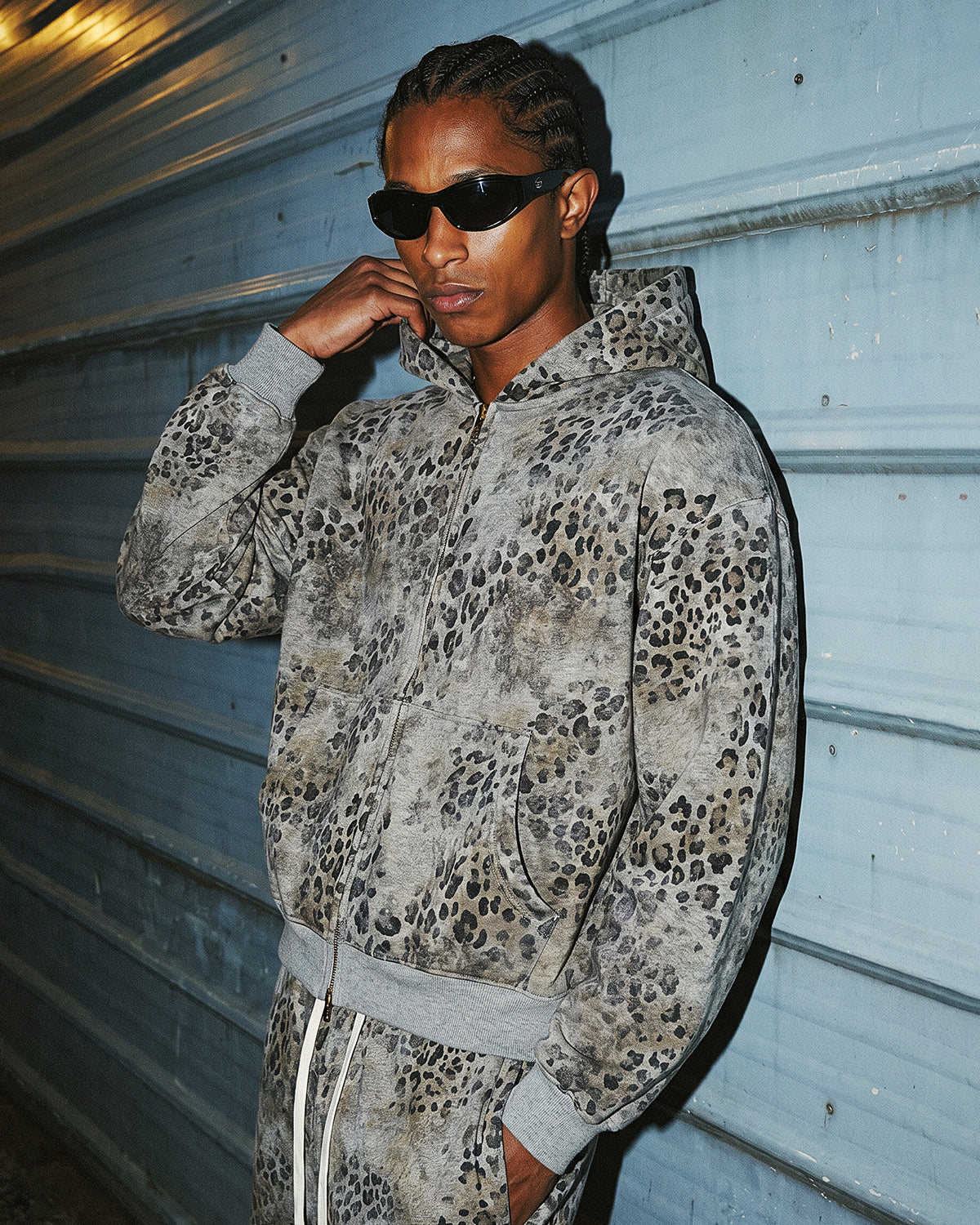 Omygoods Leopard Print Boxy Zip Up Hoodie