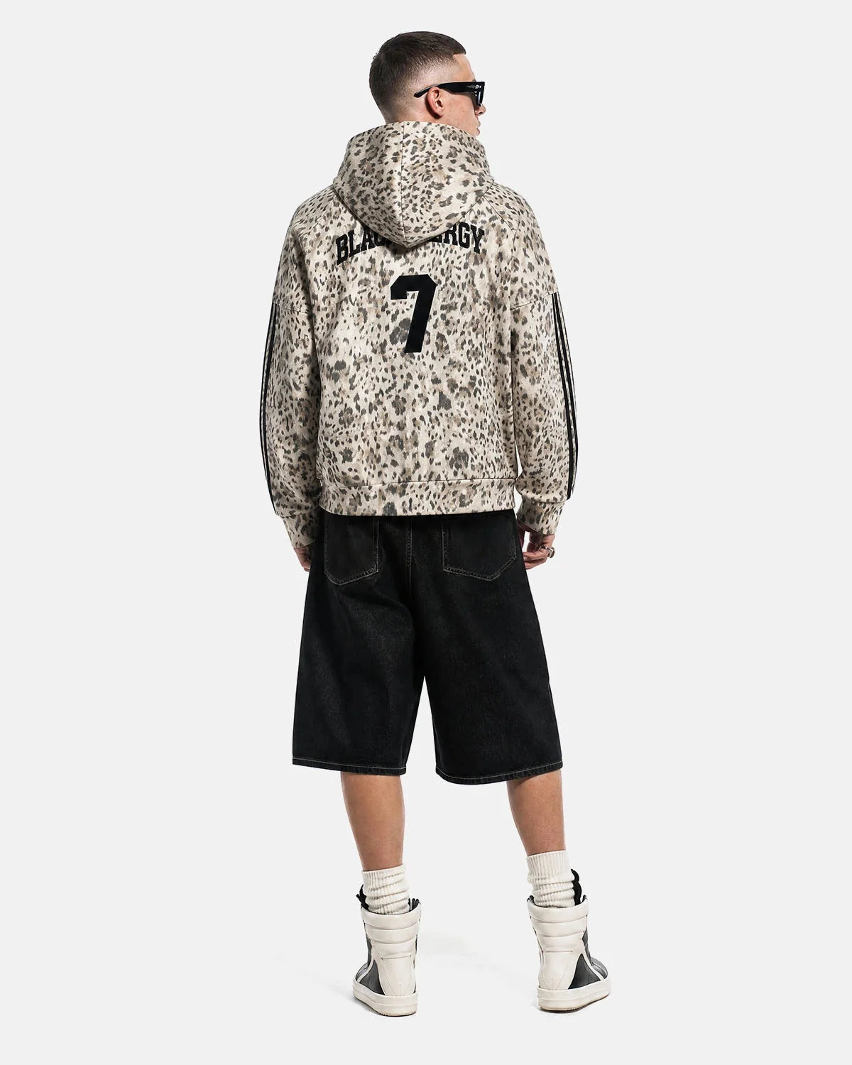 Omygoods Leopard Print Graphic Boxy Zip Up Hoodie