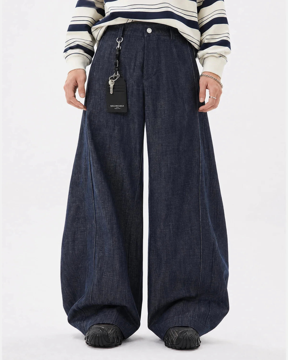 Omygoods Lightweight Structured Barrel Jeans