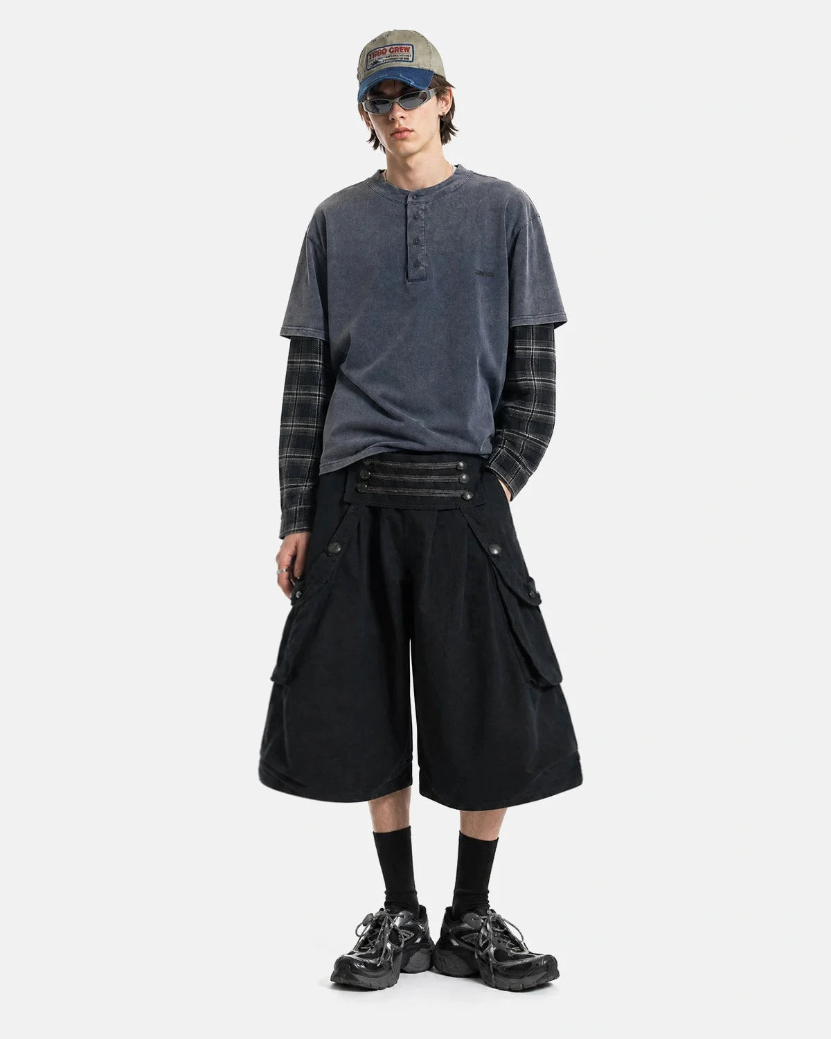 Omygoods Metal Button Longline Cargo Shorts