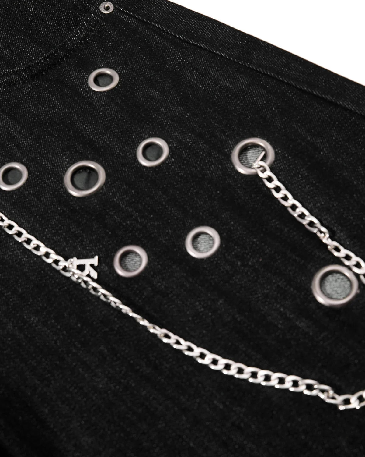 Omygoods Metal Eyelet Chain Barrel Jeans